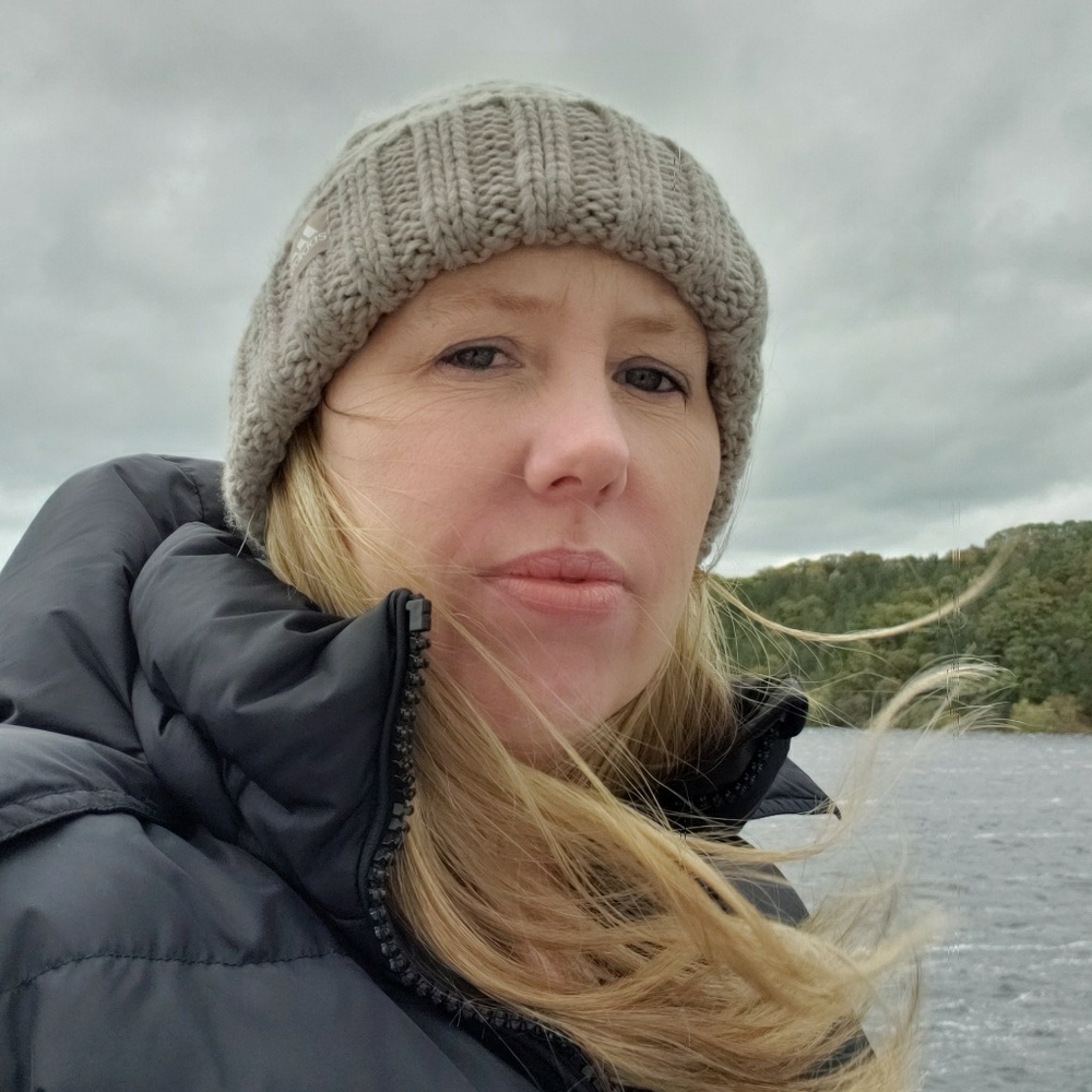 Meet your Posher, April